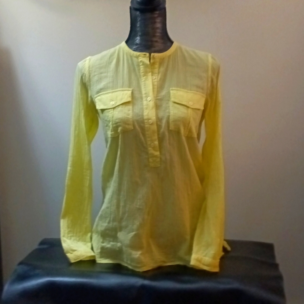 C. Wonder Vibrant Yellow Top EUC